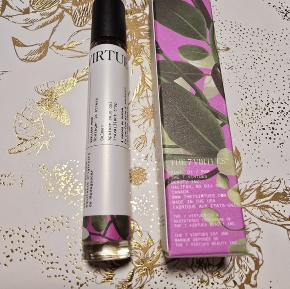 The 7 Virtues Vanilla Woods Rollerball - Picture 4 of 4